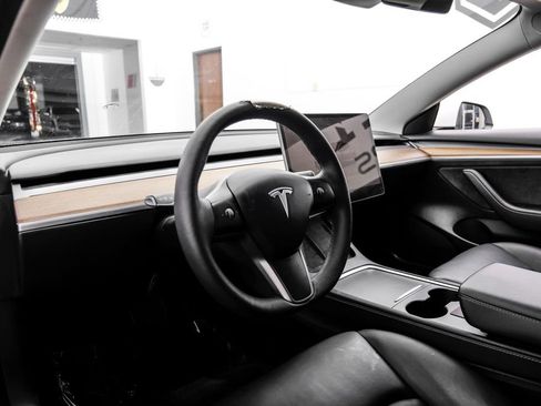 Used 2022 Tesla Model 3 Long Range AWD/4WD image 3