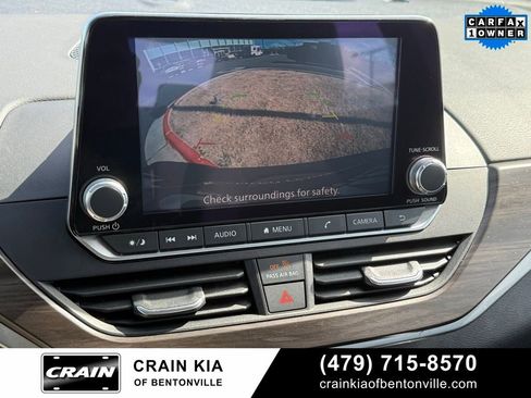 Used 2024 Nissan Altima 2.5 SV FWD image 16