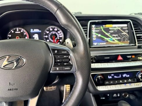 Used 2018 Hyundai Sonata Limited FWD image 21