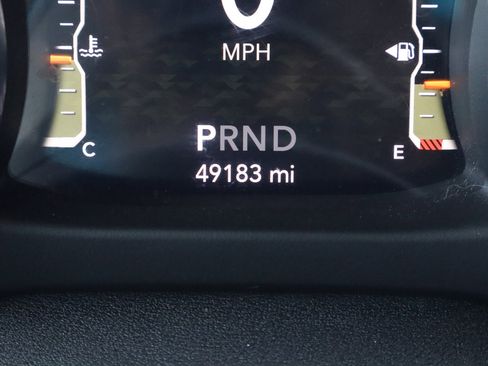 Used 2021 Jeep Wrangler Unlimited Sahara image 33