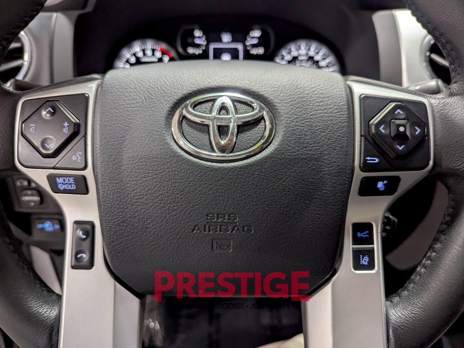 Used 2018 Toyota Tundra Platinum AWD/4WD image 18