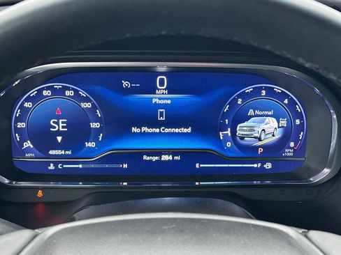 Used 2023 Chevrolet Suburban Premier image 26