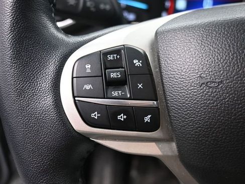 Used 2023 Ford Explorer Limited image 24