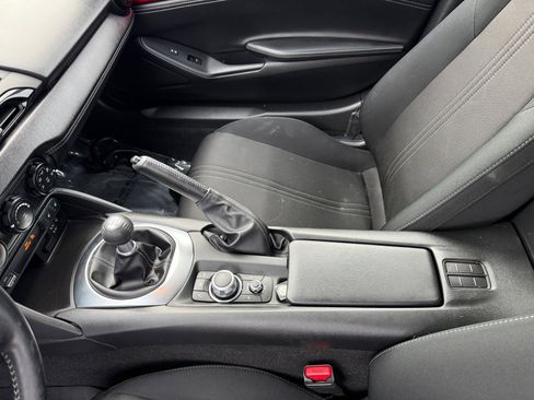 Used 2021 MAZDA MX-5 Miata RF Club image 14