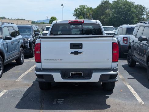 Used 2017 Chevrolet Colorado LT w/ LT Convenience Package RWD image 6