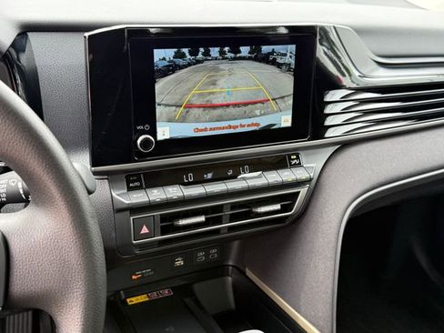 Used 2026 Toyota Camry LE w/ Convenience Package FWD image 16