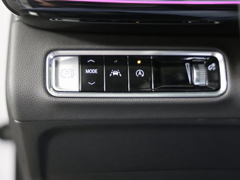 Used 2025 Buick Envision Preferred image 28