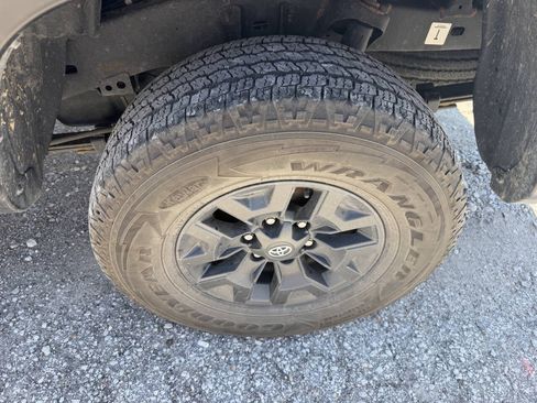 Used 2020 Toyota Tacoma SR RWD image 10
