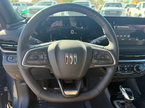 Used 2024 Buick Envista Sport Touring w/ Convenience I Package image 14