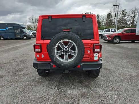 Used 2022 Jeep Wrangler Unlimited Sahara w/ Cold Weather Group image 6