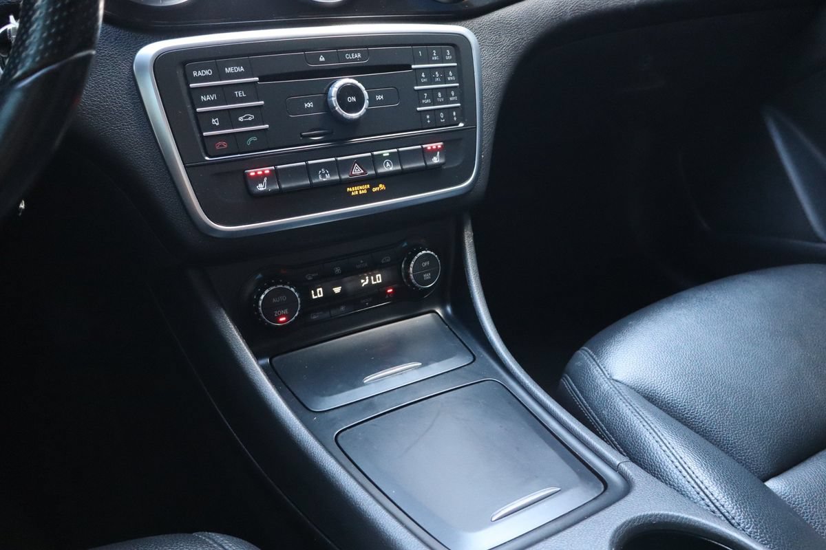 Used 2015 Mercedes-Benz CLA 250 4MATIC image 20