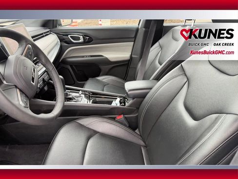 Used 2025 Jeep Compass Limited AWD/4WD image 11