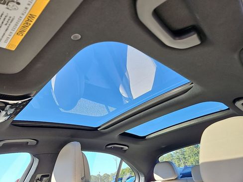 Used 2022 Mercedes-Benz C 300 Sedan image 14