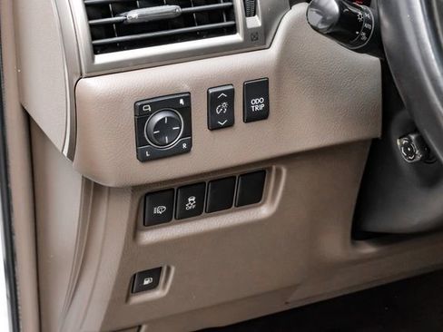 Used 2017 Lexus GX 460 image 28