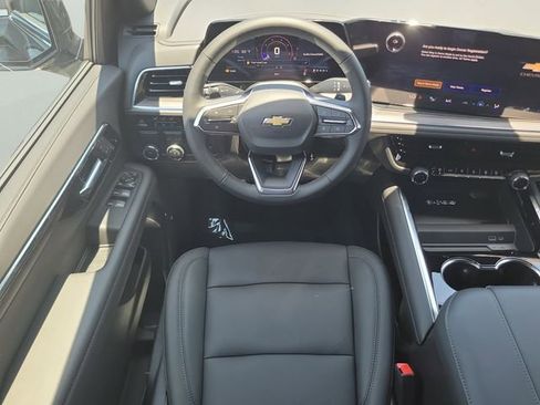New 2026 Chevrolet Suburban LT w/ Comfort Package RWD image 18