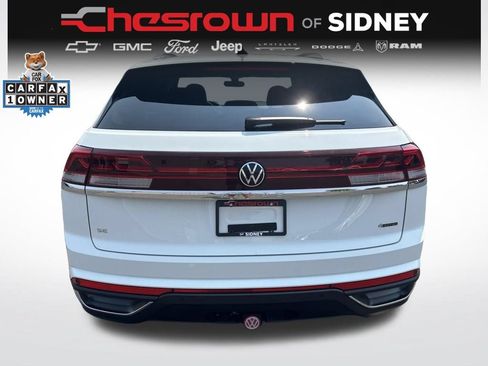 Used 2025 Volkswagen Atlas Cross Sport SE AWD/4WD image 4