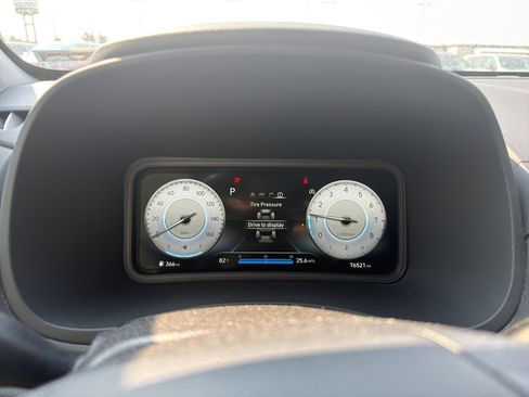 Used 2022 Hyundai Kona Limited AWD/4WD image 10
