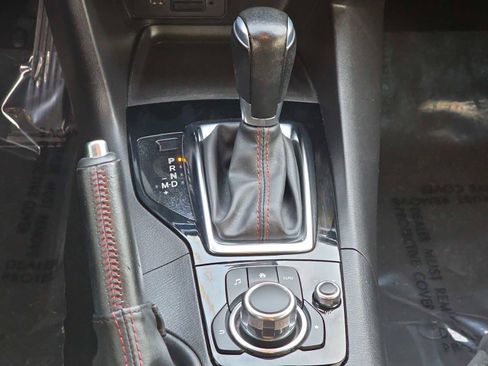 Used 2016 MAZDA MAZDA3 i Touring image 21