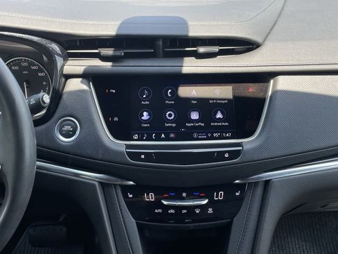 Used 2024 Cadillac XT5 Premium Luxury FWD image 13