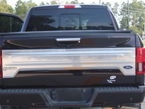 Used 2018 Ford F150 Platinum w/ Equipment Group 701A Luxury AWD/4WD image 6