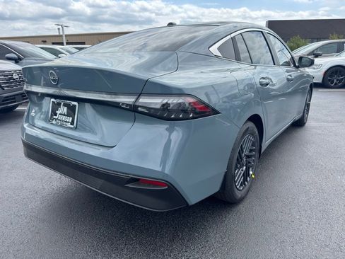 New 2026 Nissan Sentra SV w/ SV Convenience Package FWD image 5