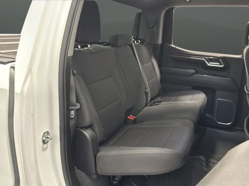 Used 2023 Chevrolet Silverado 1500 LT AWD/4WD image 25