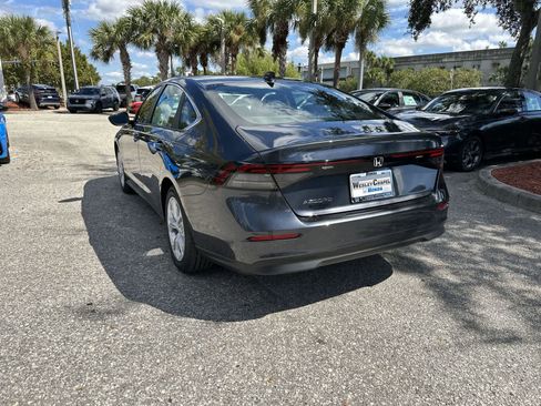 Used 2025 Honda Accord LX image 4