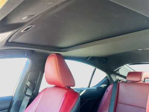 Used 2022 Lexus IS 300 w/ Premium Package image 22