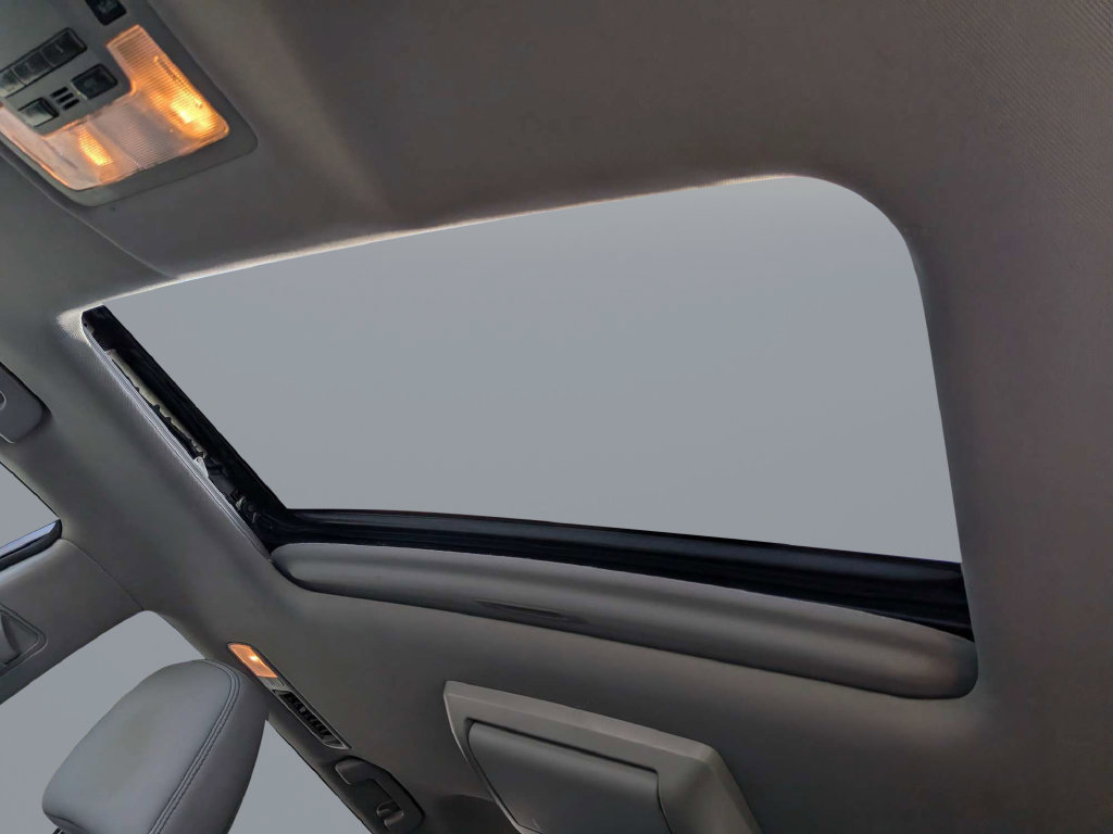 Used 2016 Toyota Highlander XLE FWD image 21
