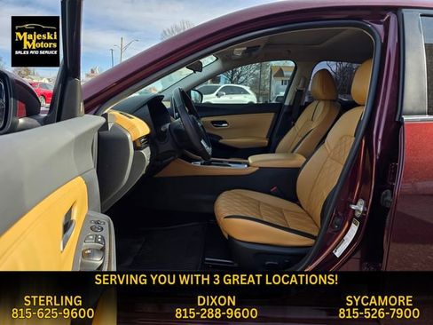 Used 2022 Nissan Sentra SV w/ SV Premium Package image 19