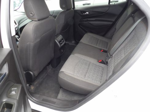 Used 2024 Chevrolet Equinox LT image 9