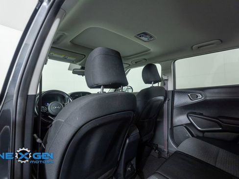Used 2021 Kia Soul EX FWD image 24