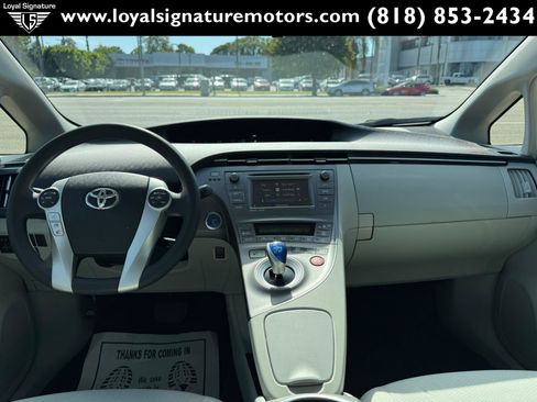 Used 2013 Toyota Prius Three w/ Solar Roof Pkg FWD image 15