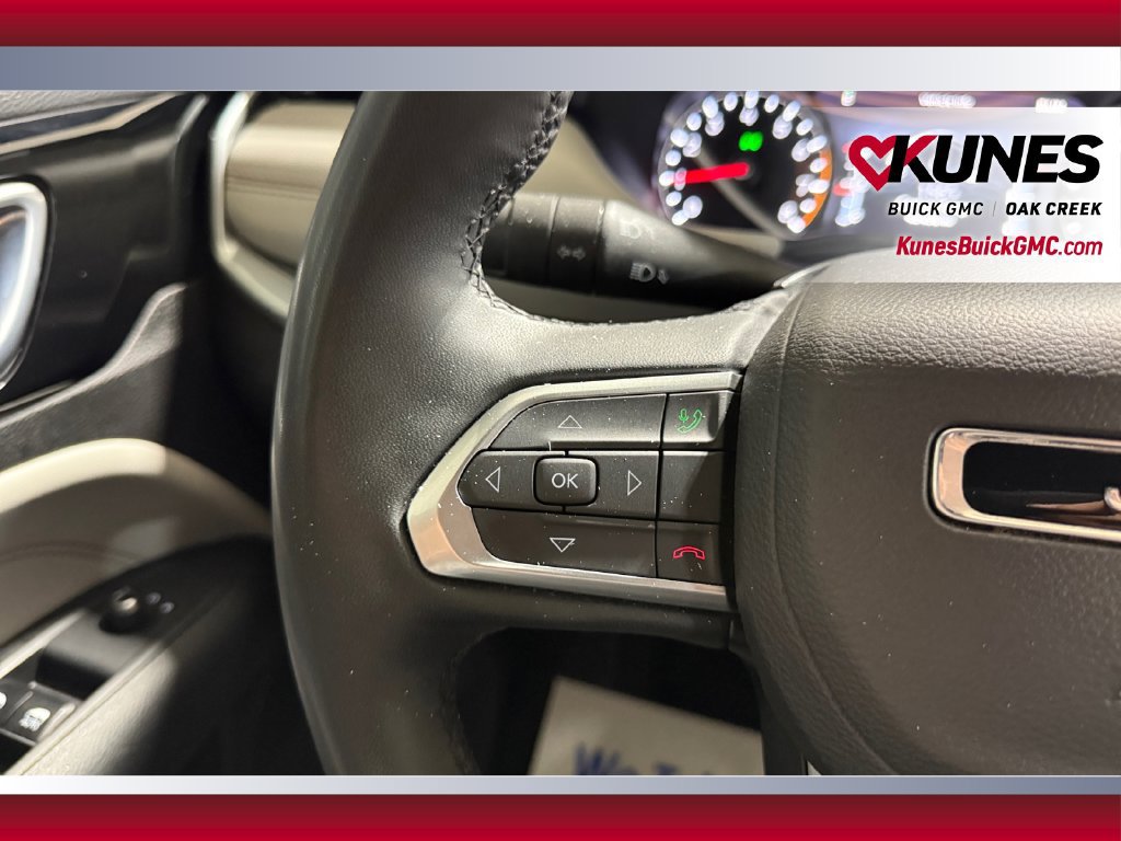 Used 2025 Jeep Compass Limited AWD/4WD image 17