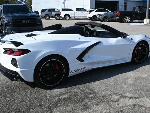 Used 2023 Chevrolet Corvette Stingray w/ Z51 Performance Package image 4