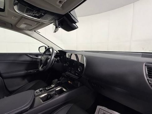 Used 2026 Lexus NX 350 AWD image 34