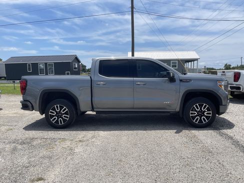 Used 2021 GMC Sierra 1500 AT4 w/ AT4 Value Package AWD/4WD image 3