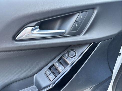 Used 2025 Chevrolet Equinox LT w/ Midnight Edition image 23