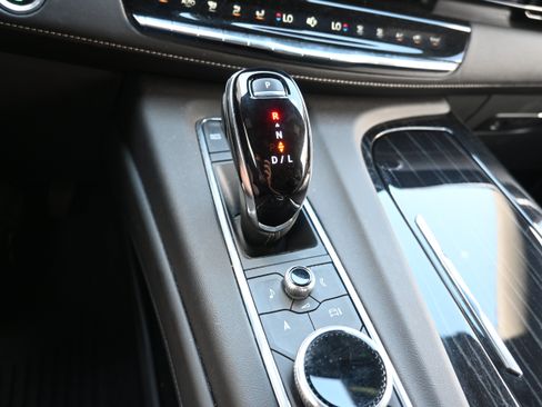 Used 2023 Cadillac Escalade Sport w/ LPO, ONYX Package AWD/4WD image 19