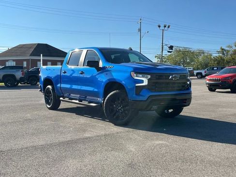New 2026 Chevrolet Silverado 1500 LT Trail Boss w/ LPO, Dark Essentials Package AWD/4WD image 2