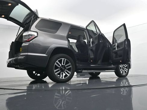 Used 2015 Toyota 4Runner Limited AWD/4WD image 29
