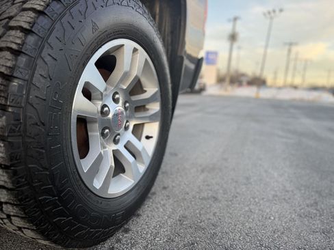 Used 2013 GMC Sierra 1500 SLT w/ SLT Convenience Package image 10