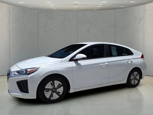 Used 2021 Hyundai Ioniq Blue FWD image 10