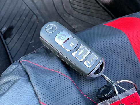 Used 2015 MAZDA MAZDA3 s Grand Touring w/ Technology Package image 15