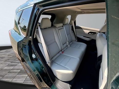 New 2026 Nissan Pathfinder Platinum AWD/4WD image 10