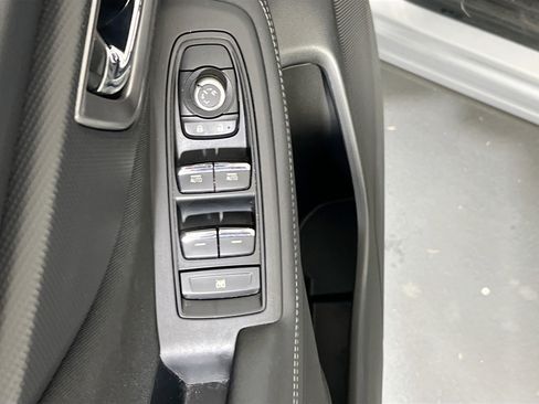 Used 2020 Subaru Forester Premium image 17