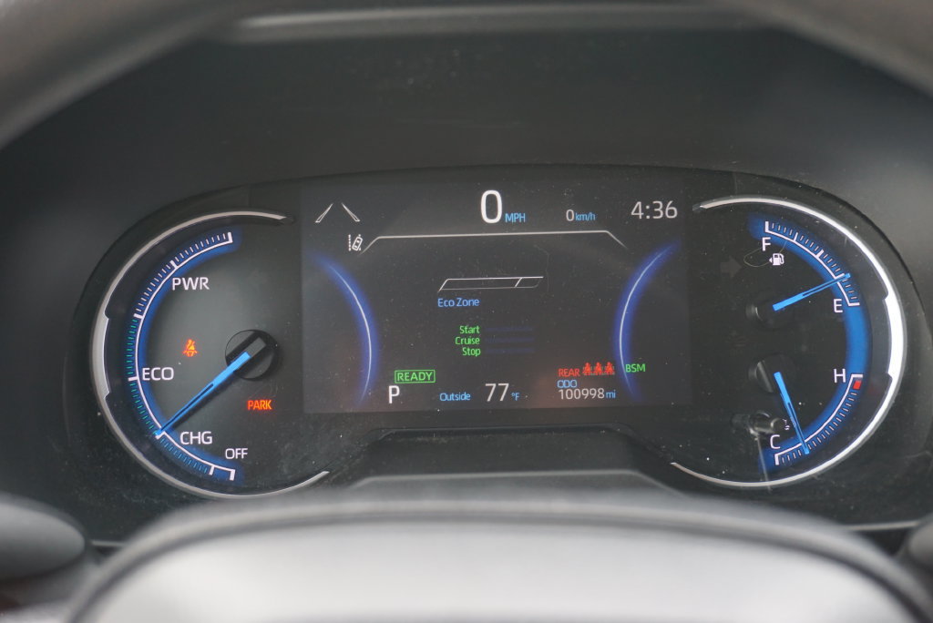 Used 2023 Toyota RAV4 LE AWD/4WD image 26