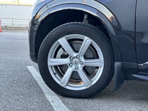 Used 2023 Volvo XC90 B5 Core w/ Protection Package Premier image 8