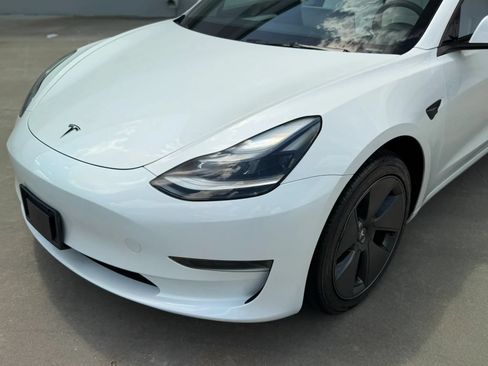 Used 2023 Tesla Model 3 Standard Range RWD image 2