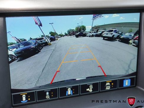 Used 2023 GMC Acadia Denali w/ Denali Technology Package AWD/4WD image 39
